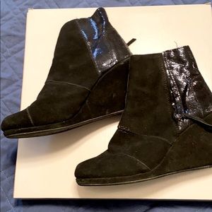 Tom’s Kelsey Boots - black sparkle